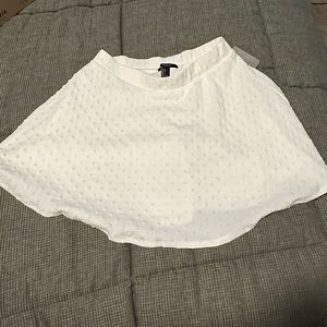 White Swiss Dot Mini Skirt. Size L. NWT.